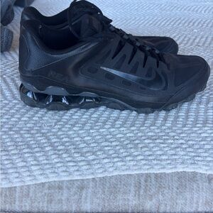 Black Nike Reax